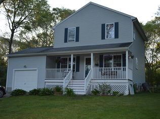 35 Erin Dr, South Kingstown, RI 02879
