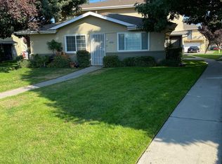 2231 Sylmar Ave APT 2, Clovis, CA 93612