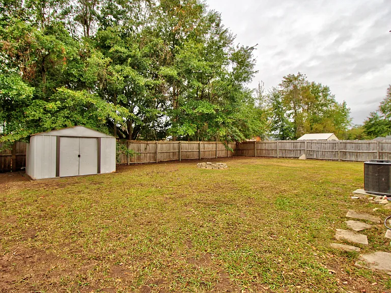 1567 Pendleton Dr — Photo 22