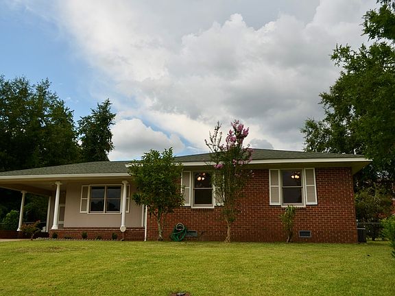 4th image of 910 Lausanne Dr