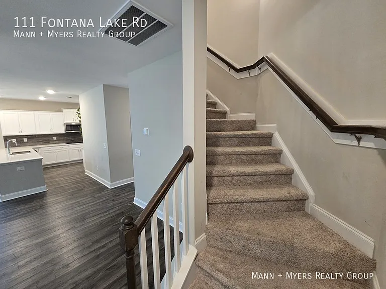 111 Fontana Lake Rd — Photo 25