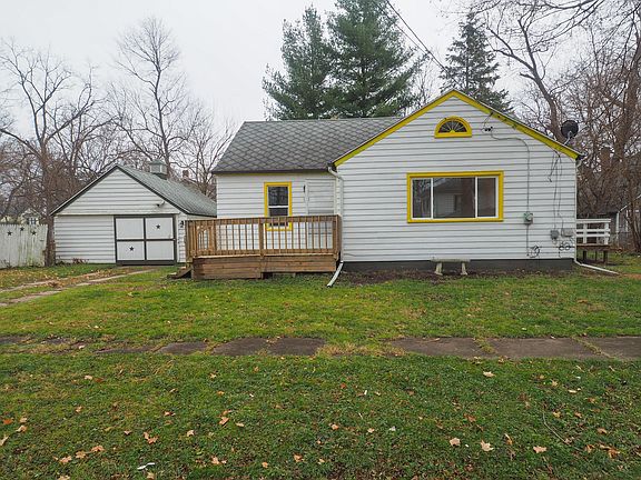 2nd image of 120 N Kingsbury Ave