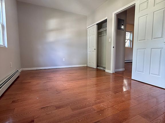 5th image of 142 N Terrace Ave