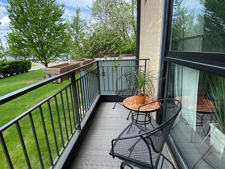730 Stinson Blvd NE #114 — Photo 3
