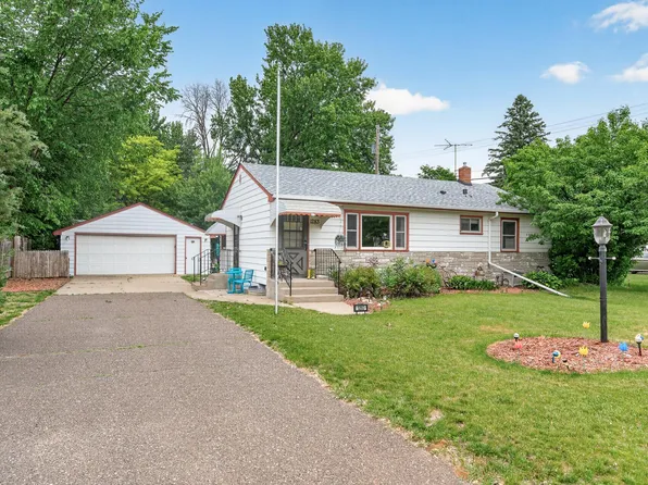 1283 Burke Ave E, Maplewood, MN 55109