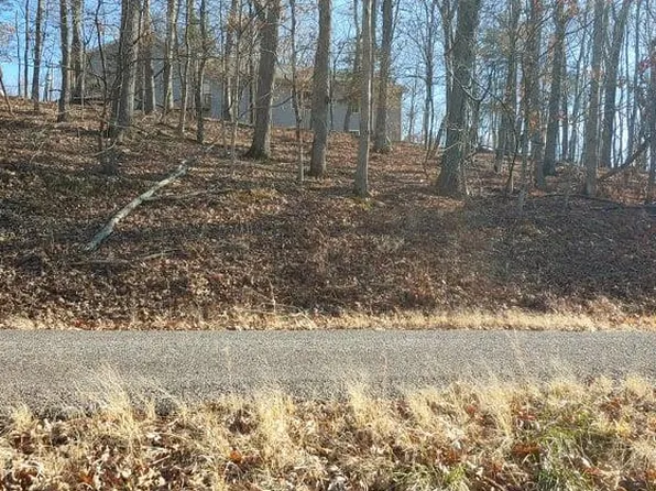 1335 Robin Hood Dr, Marthasville, MO 63357