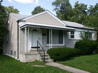 28696 Ohenry Ct, Inkster, MI 48141