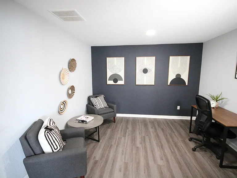 393 N County Road 300 E — Photo 8