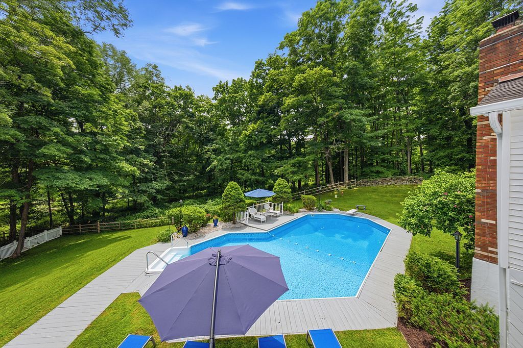 4 Southwind Dr - Property Image
