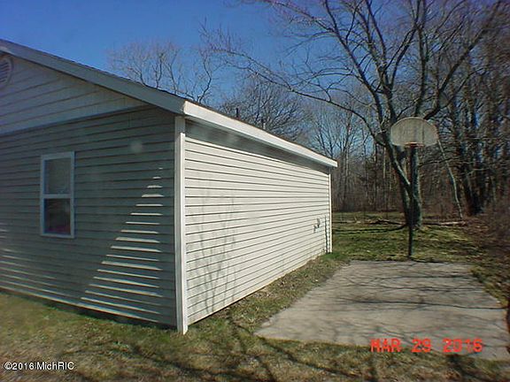 4th image of 1596 S Sheridan Dr