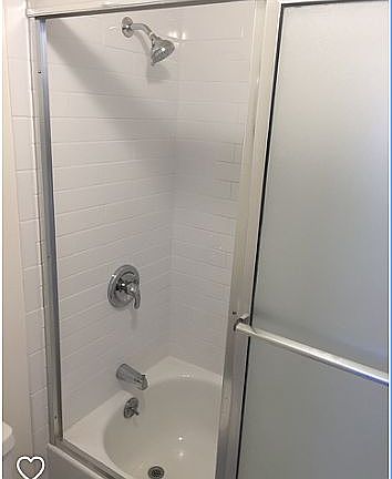 3rd image of 1265 N Race St APT 204