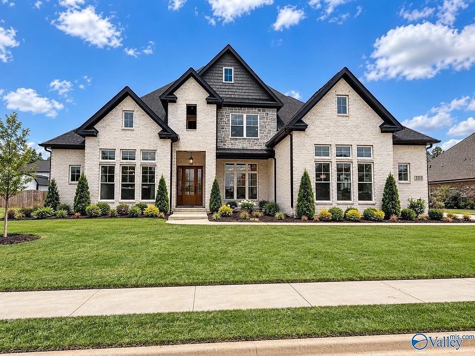 1st image of 256 Spyglass Ln