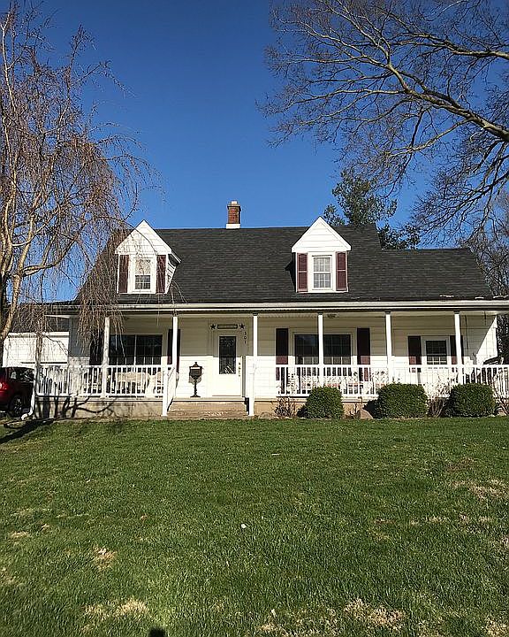 1st image of 301 S Ewing St