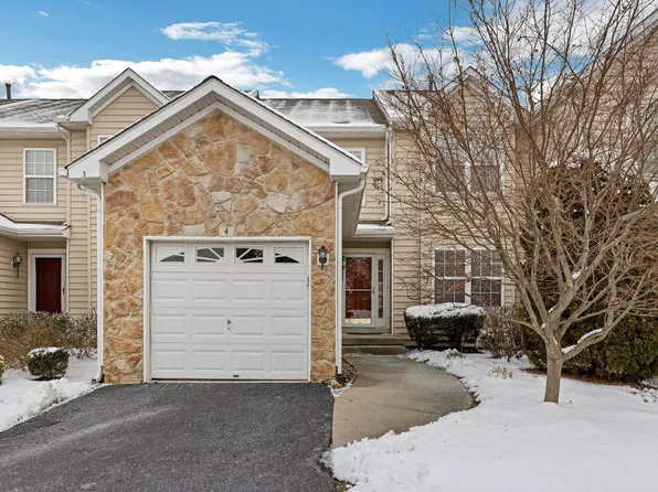 4 Hogan Way, Moorestown, NJ 08057
