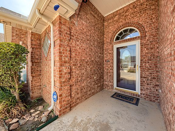 2nd image of 12 Kahala Dr