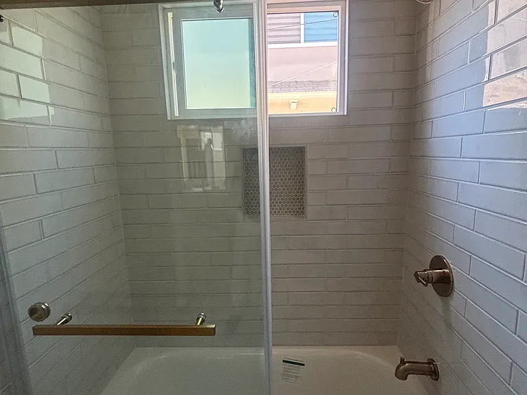 1734 N Taft Ave #5 — Photo 5