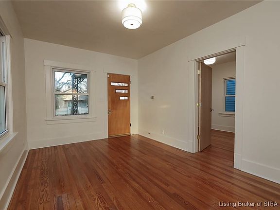 5th image of 2218 Beeler St
