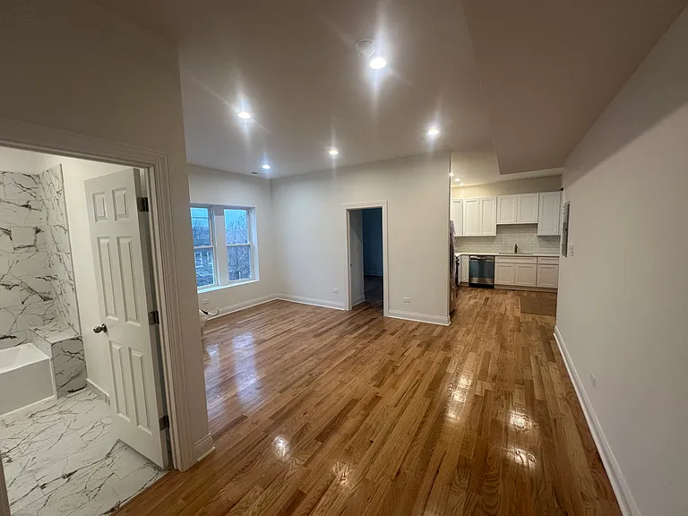 5678 W Washington Blvd #1 — Photo 3