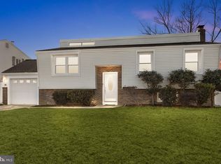 17 Capella Rd, Turnersville, NJ 08012