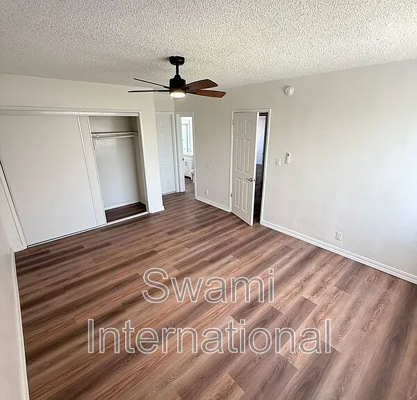 836 W 79th St #4 — Photo 18