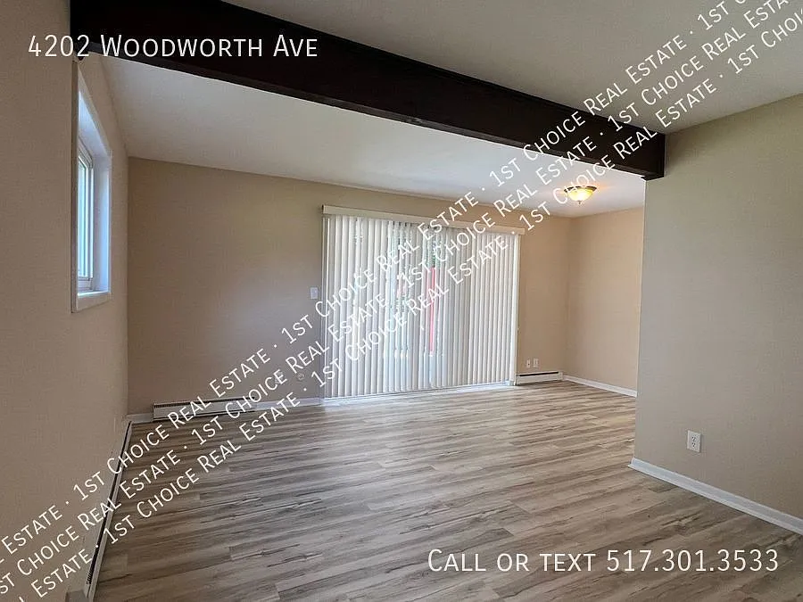3-Bdr 1.5-Bth Duplex In Holt - Cat Friendly — Photo 3