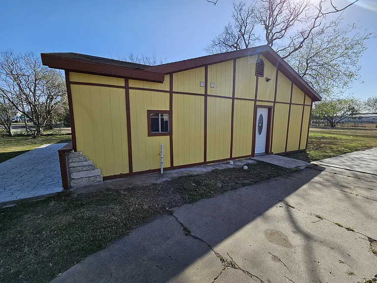 2907 Irma Dr — Photo 6