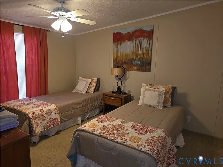 1585 Ullainee Rd — Photo 7