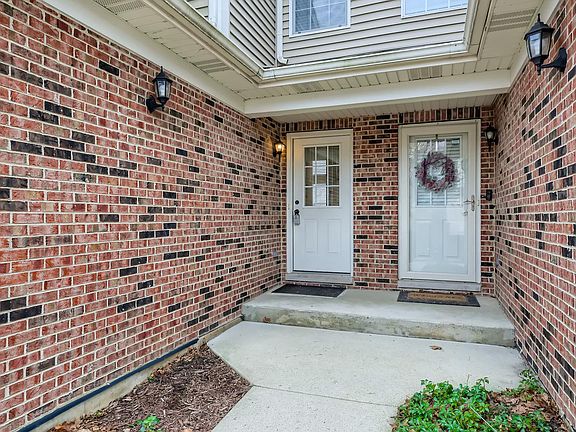 3rd image of 1225 Bradley Cir