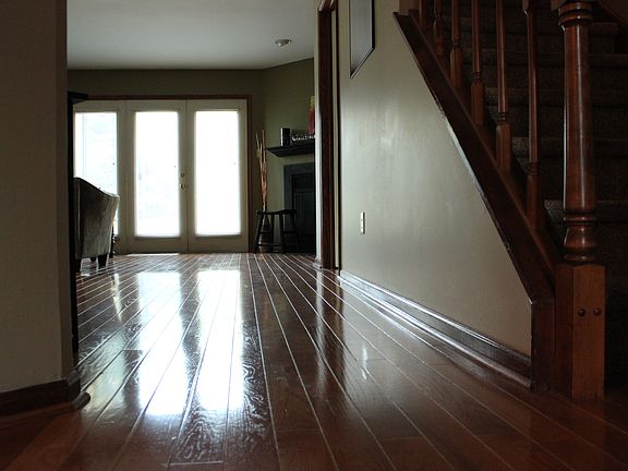 Wide HW floors throughout