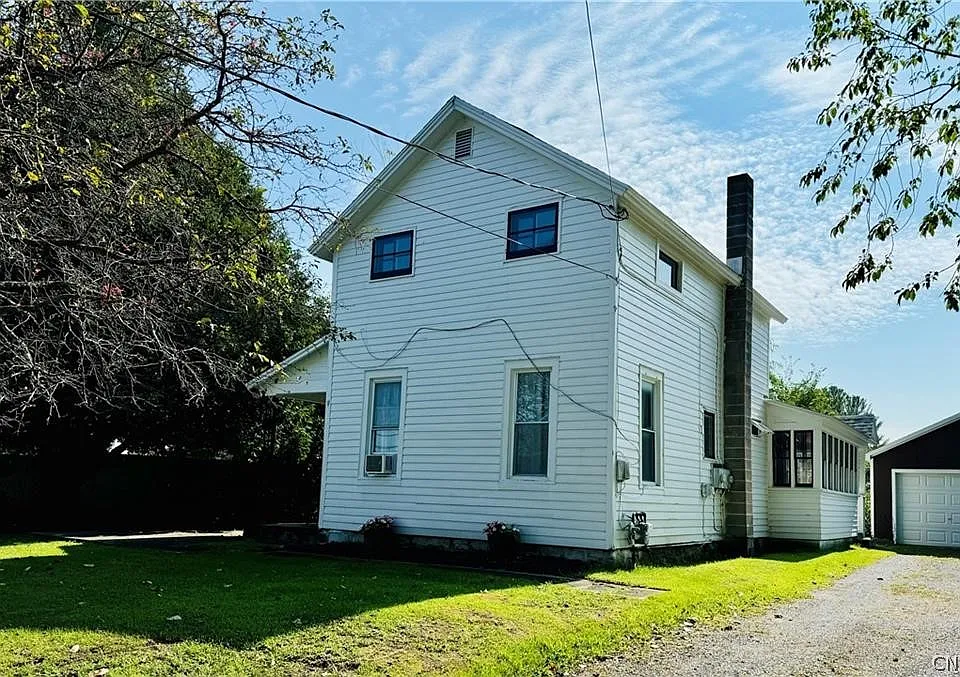 101 Bridge St