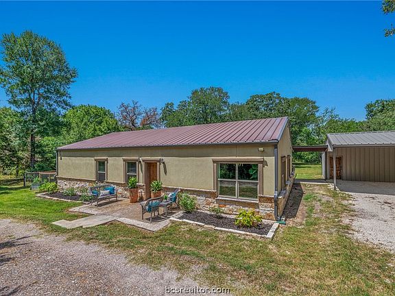 3rd image of 9443 Woodview (pvt) Dr