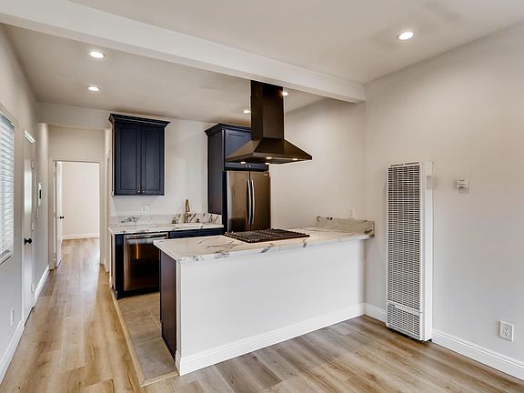 4th image of 2830 S Sepulveda Blvd APT 23