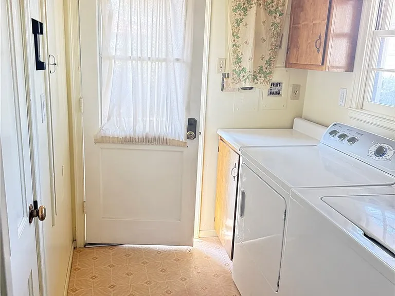 504 Cherry St — Photo 35