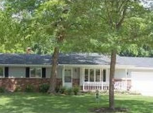 601 Aurora Dr, Green Bay, WI 54302