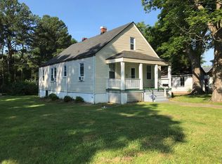 515 2nd St, Blackstone, VA 23824