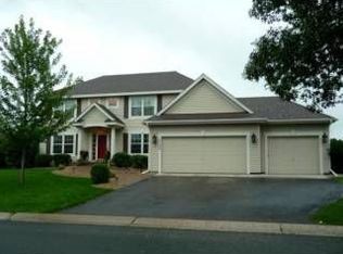 3180 Olive Ln N, Plymouth, MN 55447