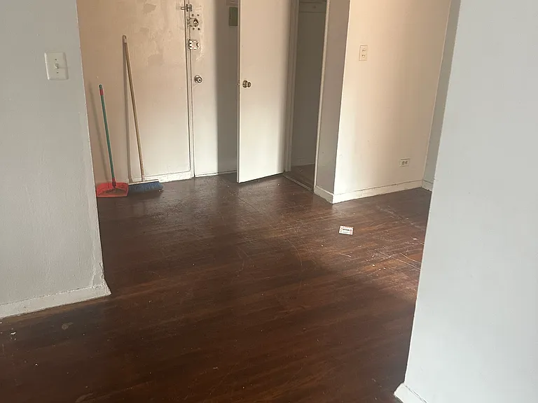 2774 Marion Ave — Photo 3