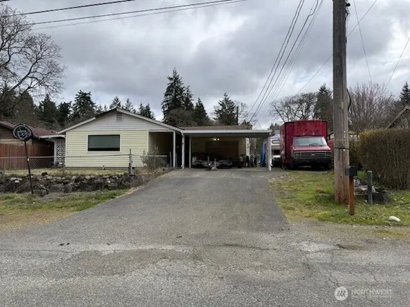 8407 Woodbourne Drive SW, Lakewood, WA 98499