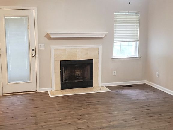 2nd image of 4273 Sterling Pointe Dr