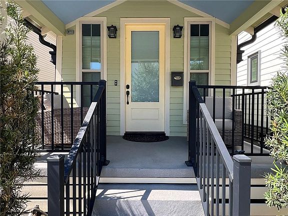 2nd image of 223 S Rocheblave St