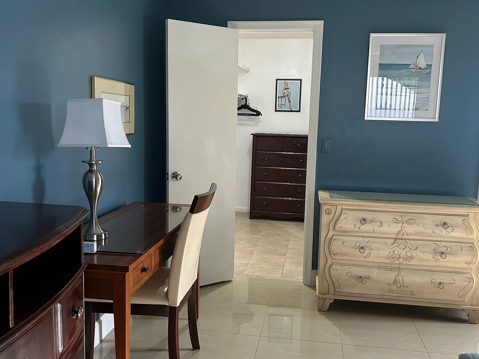 4 bed, 2100 sqft, $1,300 — Photo 2