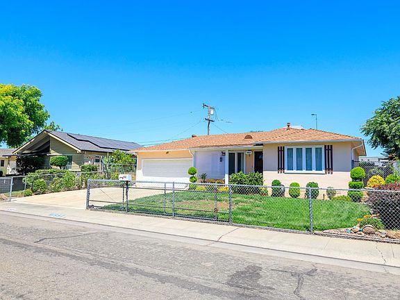 3rd image of 1652 E Regal St