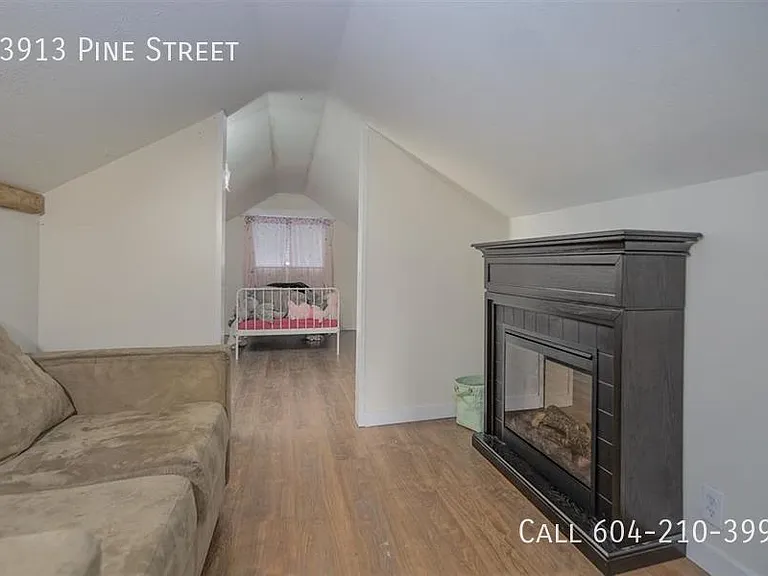33913 Pine St — Photo 11