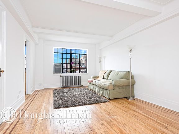 5th image of 102 W 85th St APT 8E