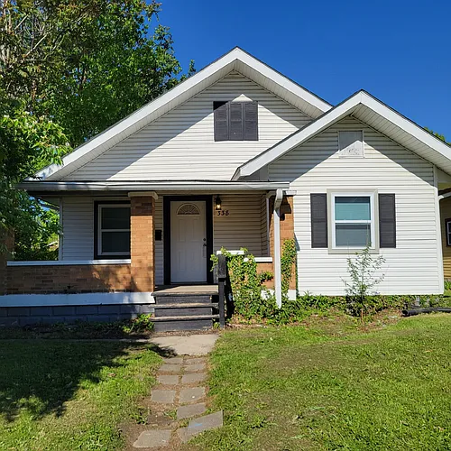 338 N Chester Ave Photo 1