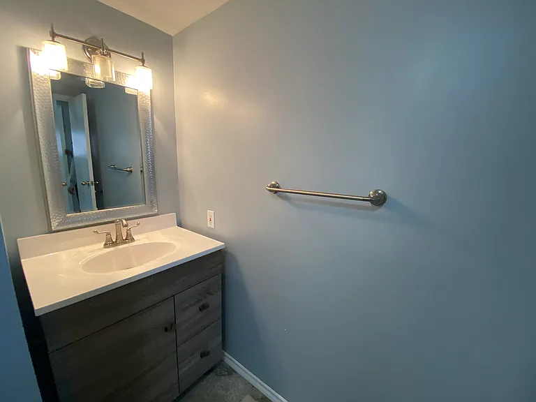 580 Armstrong Rd #407 — Photo 11