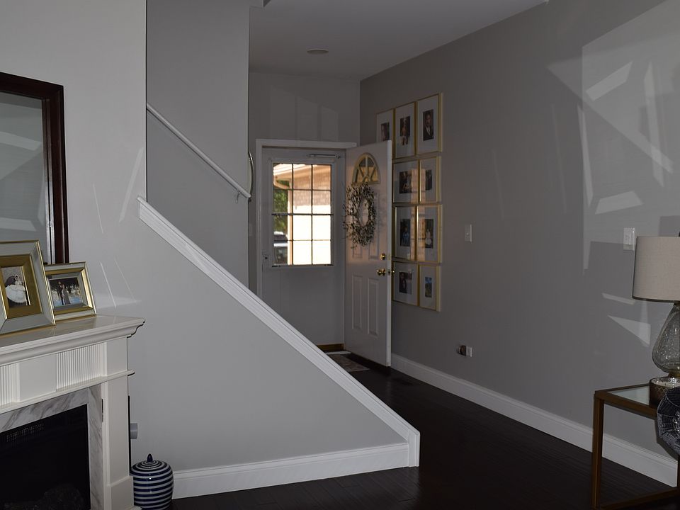 1st image of 7237 Bradford Ct