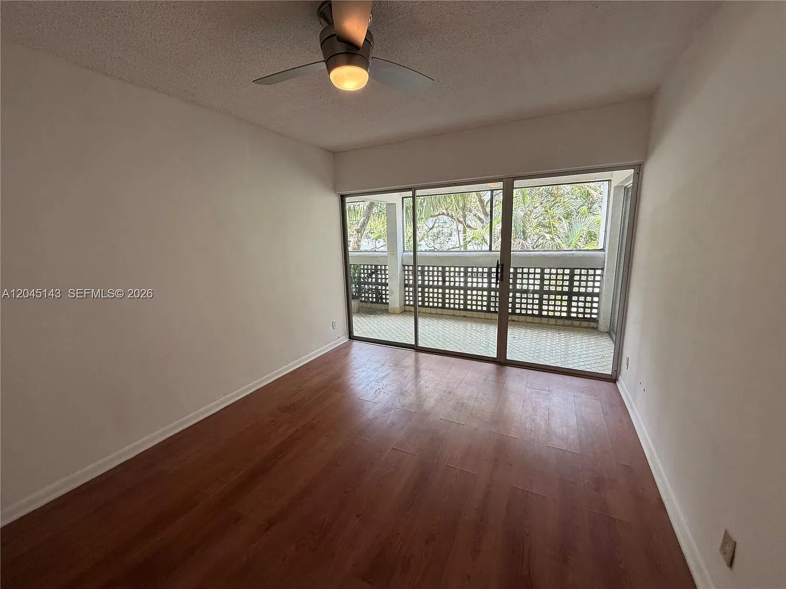 3301 Spanish Moss Ter — Photo 2