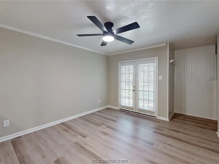 1409 Airline Dr #B — Photo 4