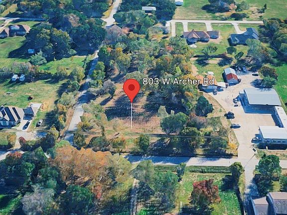 3rd image of 803 W Archer Rd